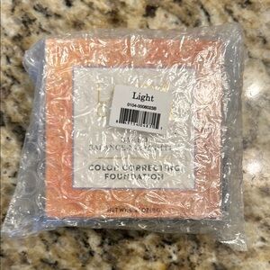 NEW- Laura Gellar Color Correcting Foundation